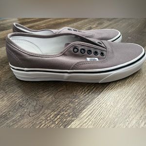 Vans Authentic Canvas Shoe in black/pewter women’s 8.5 Men’s 7. Never worn